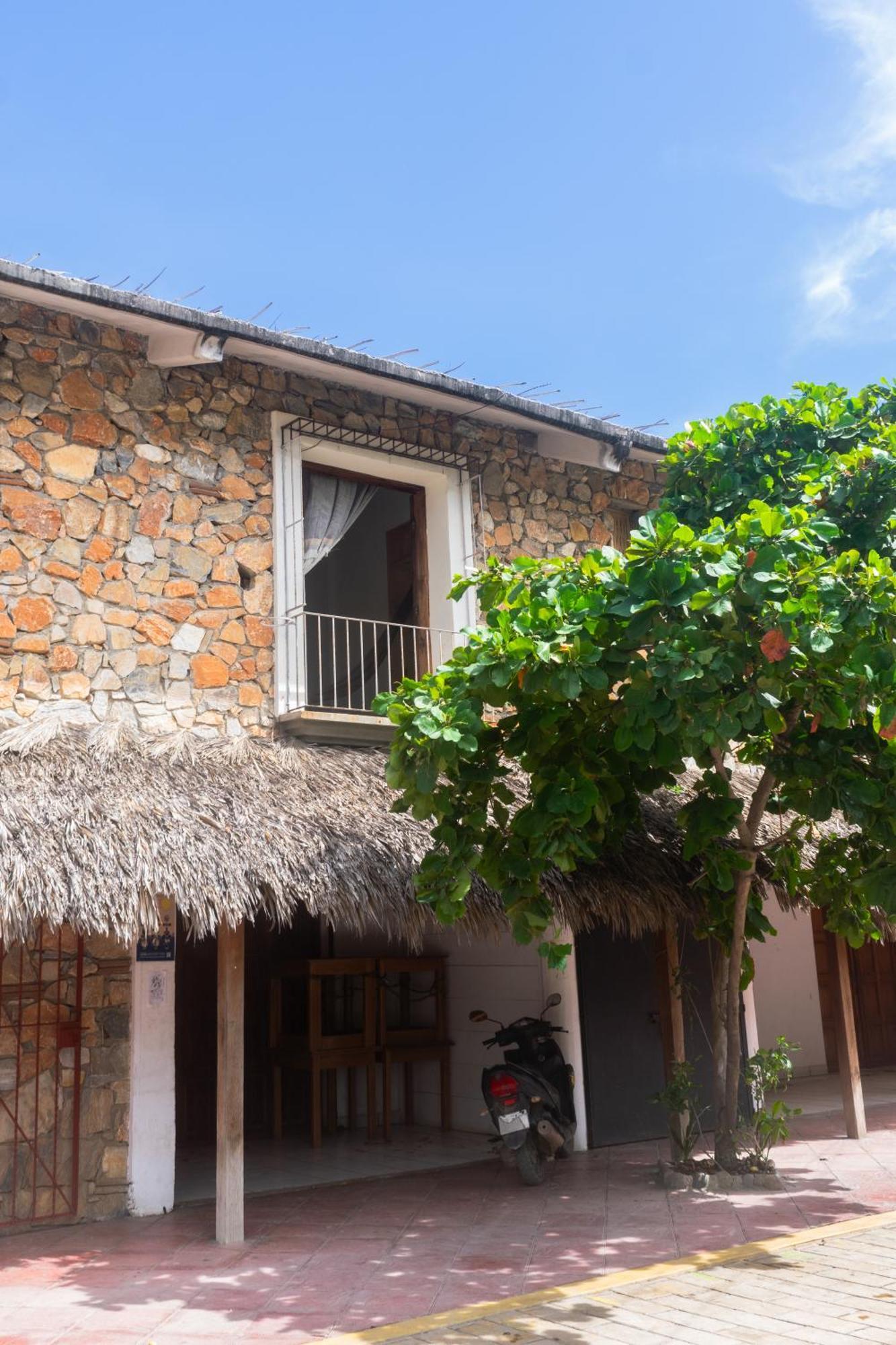 M A R E A V I V A - Z I P O L I T E - O A X Apartment Zipolite Exterior photo