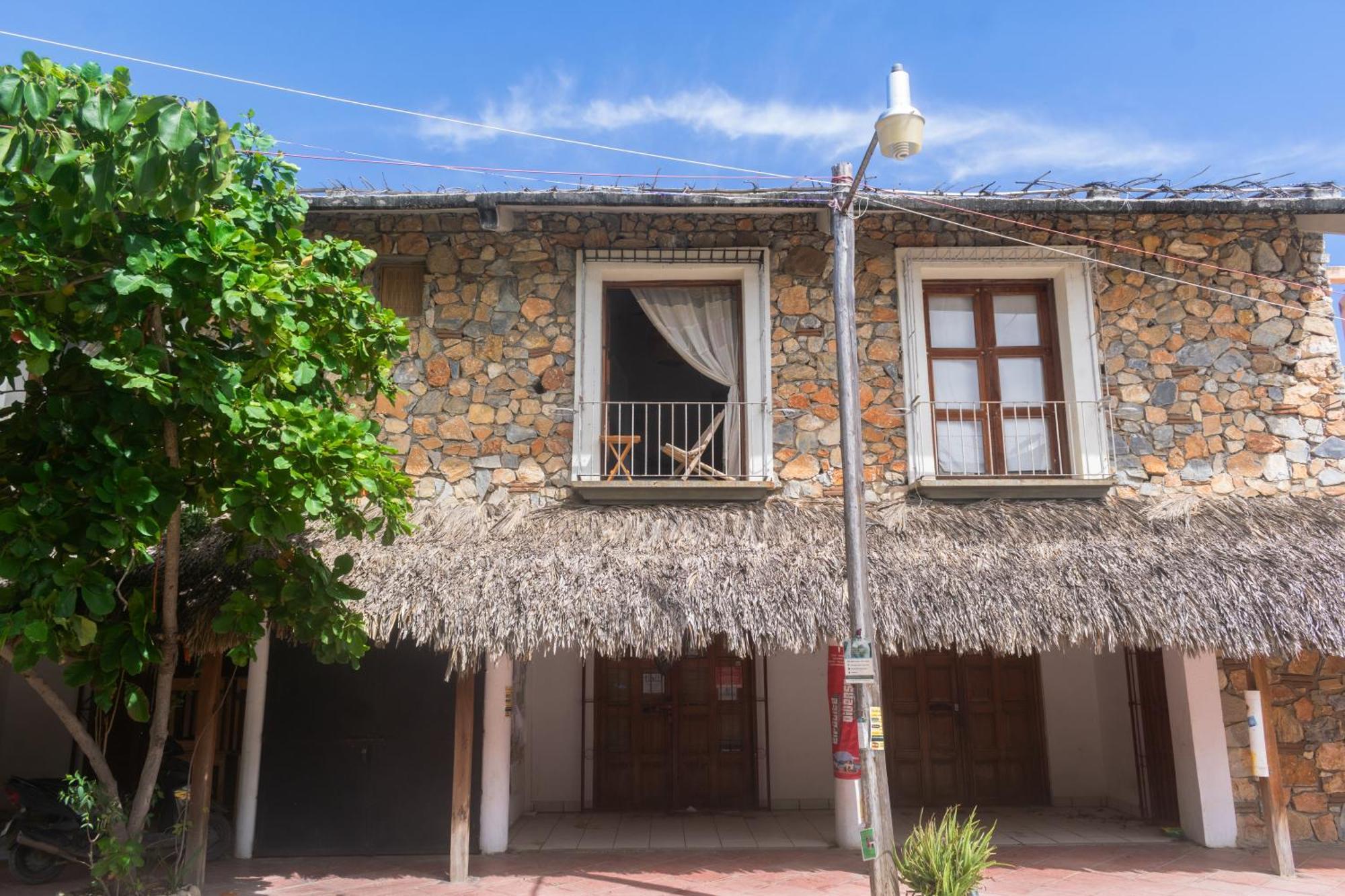 M A R E A V I V A - Z I P O L I T E - O A X Apartment Zipolite Exterior photo